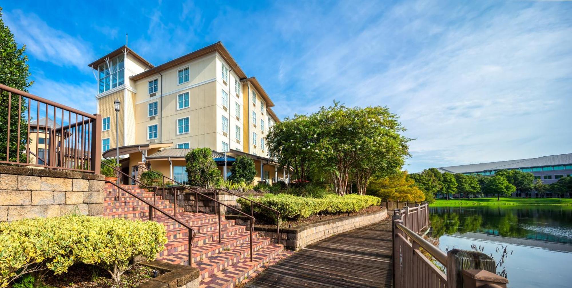 Hotel Indigo Jacksonville-Deerwood Park By Ihg Esterno foto