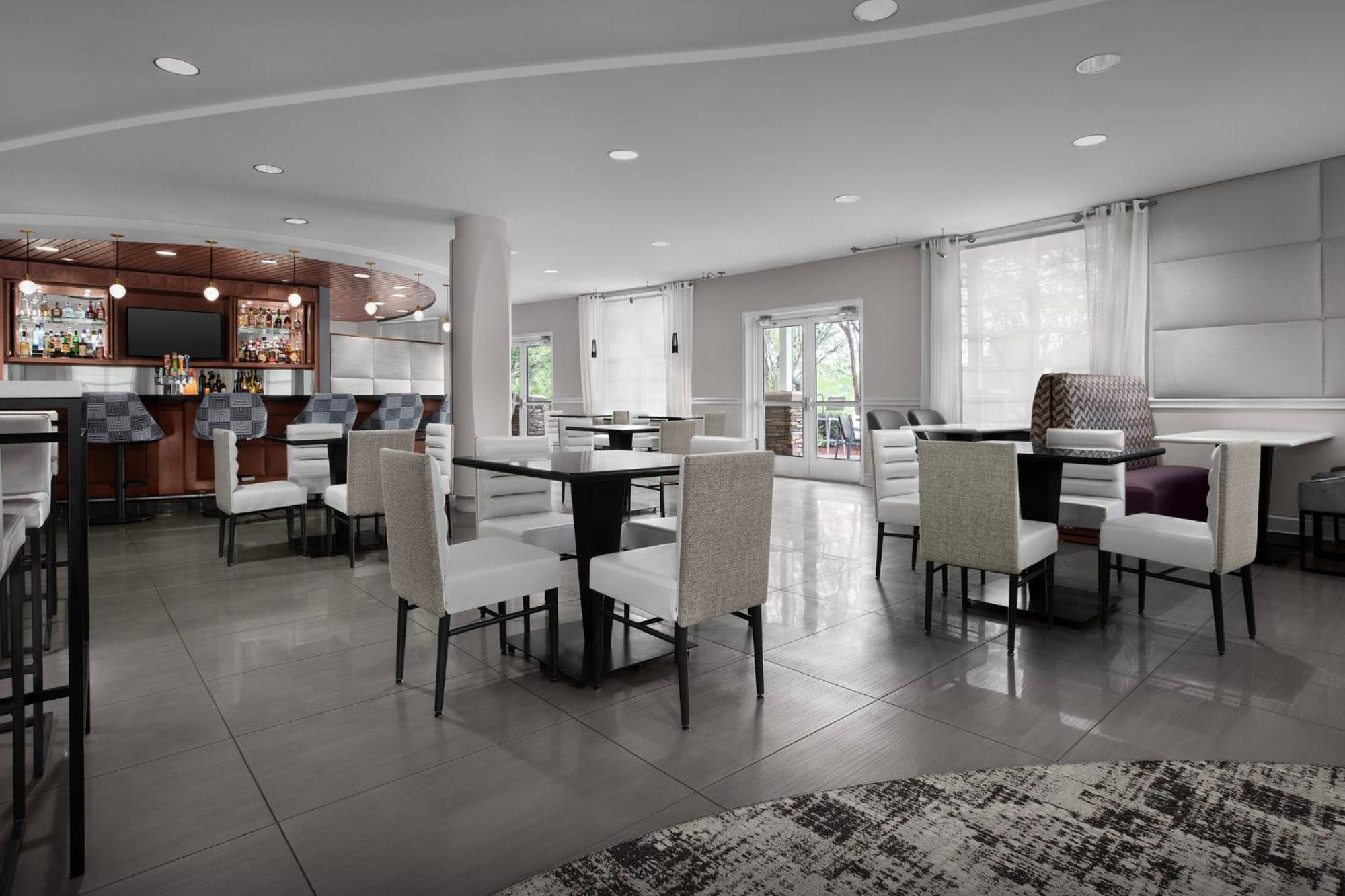 Hotel Indigo Jacksonville-Deerwood Park By Ihg Esterno foto