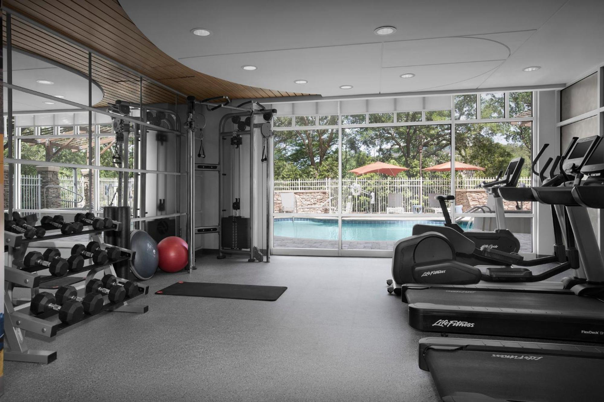 Hotel Indigo Jacksonville-Deerwood Park By Ihg Esterno foto