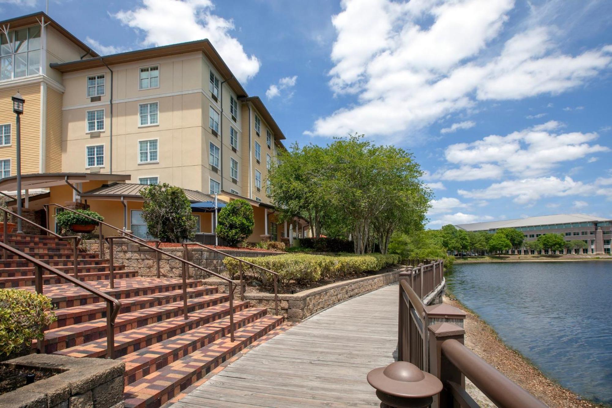 Hotel Indigo Jacksonville-Deerwood Park By Ihg Esterno foto